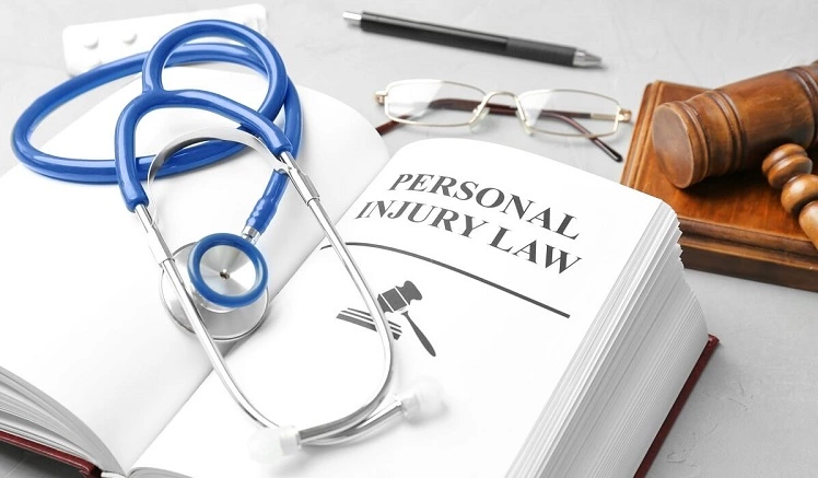 Factors to Consider When Hiring a Personal Injury Lawyer